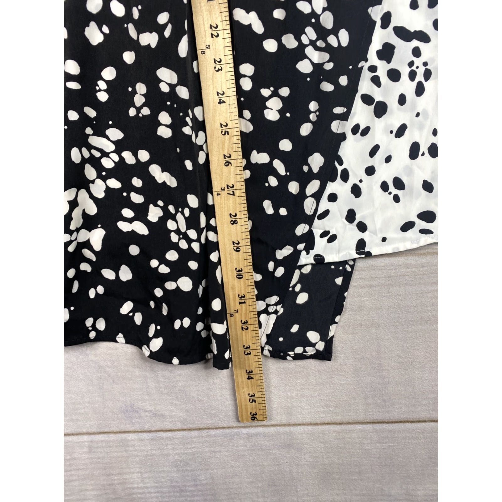 Alfani Alfani Skirt Womens 22W Black White Animal Print Midi Wrap Elastic Waist Zipper Pattern Multicolor Clothes m Size 40" / US 18 - 8 Thumbnail