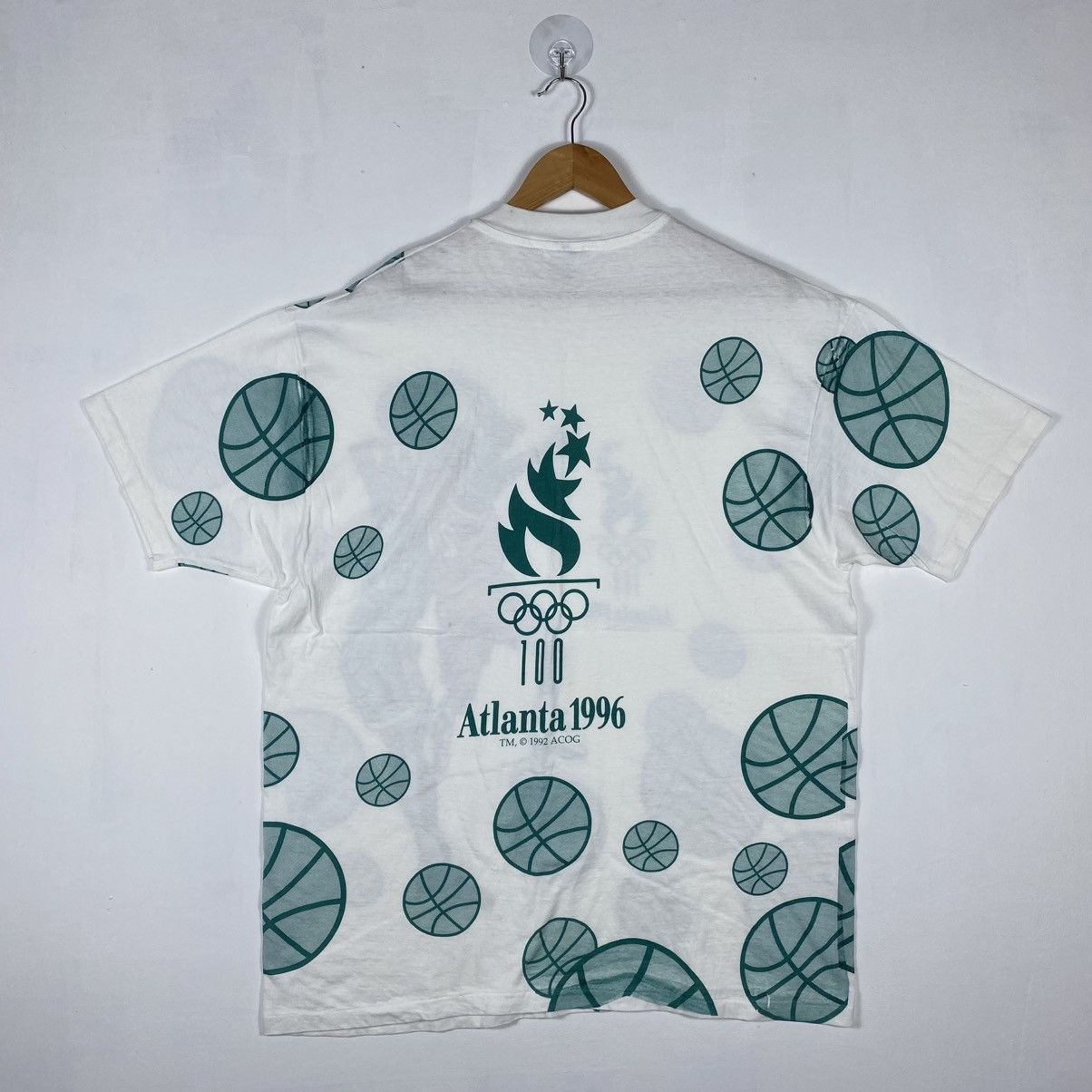 USA Olympics × Vintage Vintage 90's ATLANTA 1996 OLYMPICS Basketball Full Print Tee Size US XL / EU 56 / 4 - 9 Thumbnail