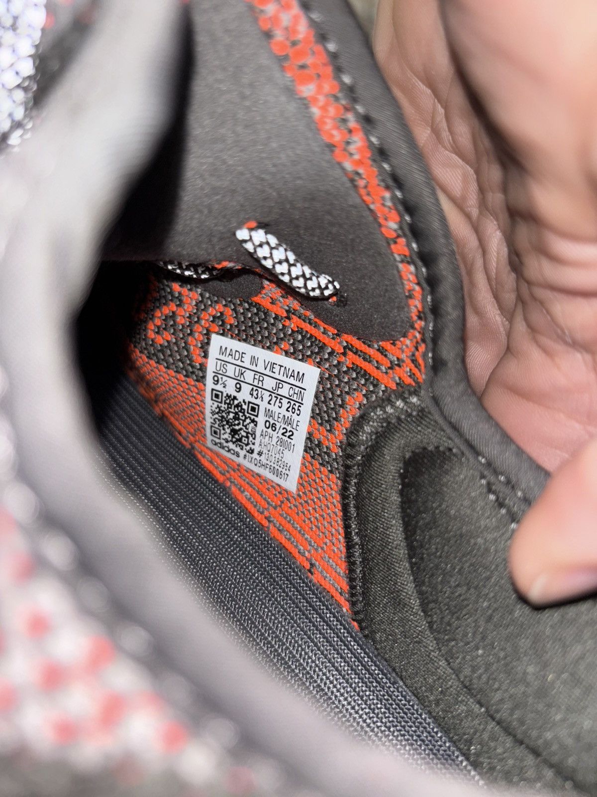 Adidas Adidas Yeezy Boost 350 V2 Size US 9.5 / EU 42-43 - 6 Thumbnail
