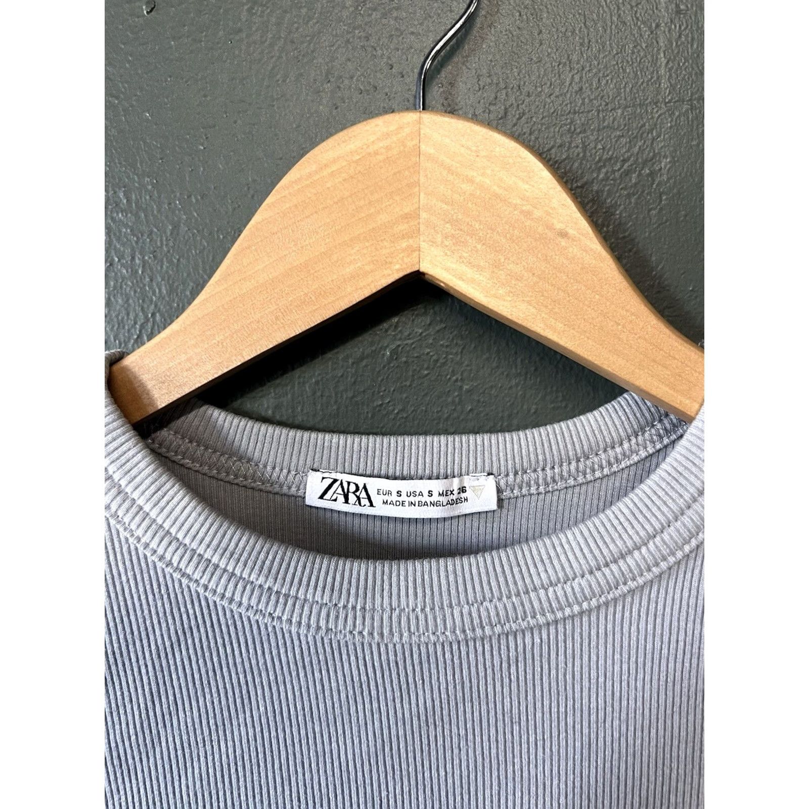 Zara Zara Womens Gray Short Sleeve Knitted T-Shirt Size S Size S / US 4 / IT 40 - 3 Thumbnail