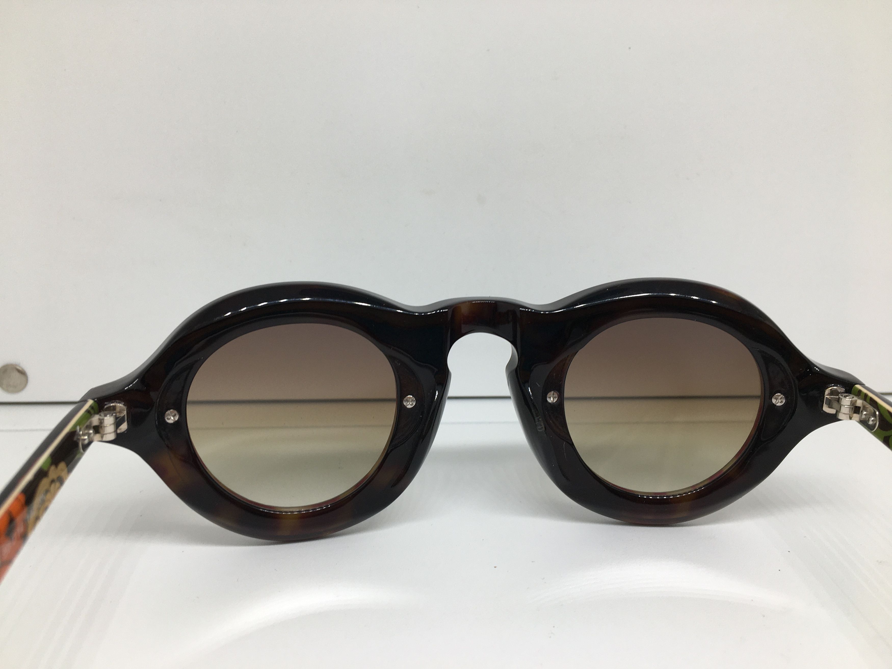 Burberry Handmade Burberry B4215 Keyhole Bridge Sunglasses Frame Size ONE SIZE - 5 Thumbnail