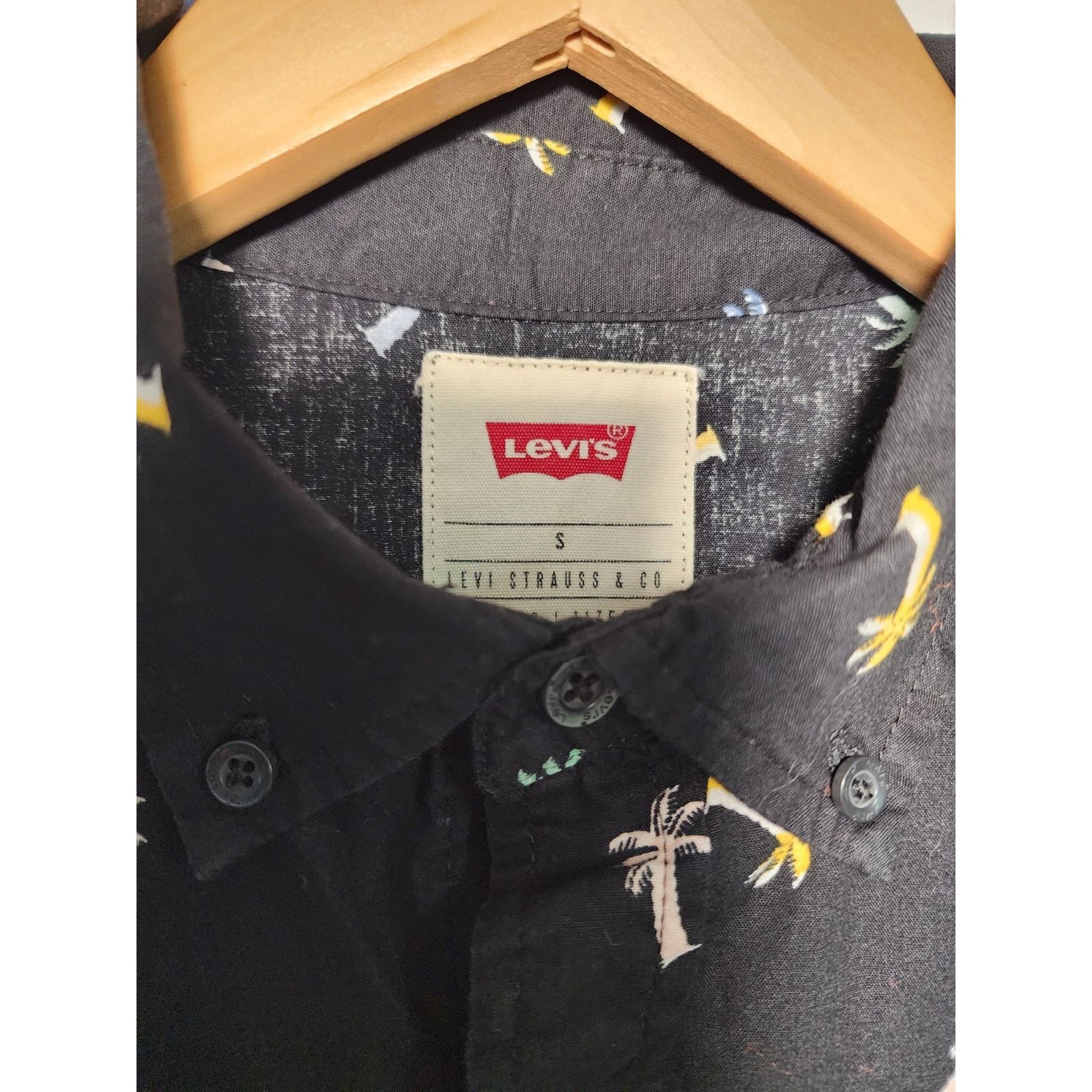 Levi's Levi's Tropical Short Sleeve Button Down Shirt Men's S Size US S / EU 44-46 / 1 - 5 Thumbnail
