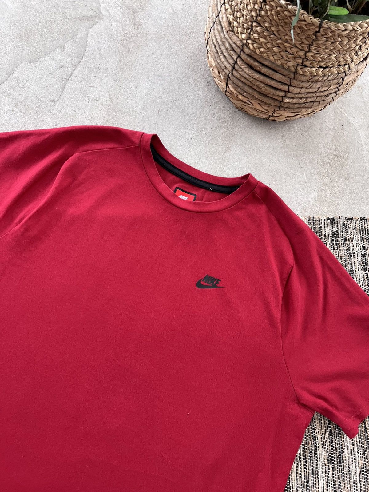 Nike Vintage Nike Tech Fleece Red TShirt Minimalistic blank tee Size US XL / EU 56 / 4 - 4 Thumbnail