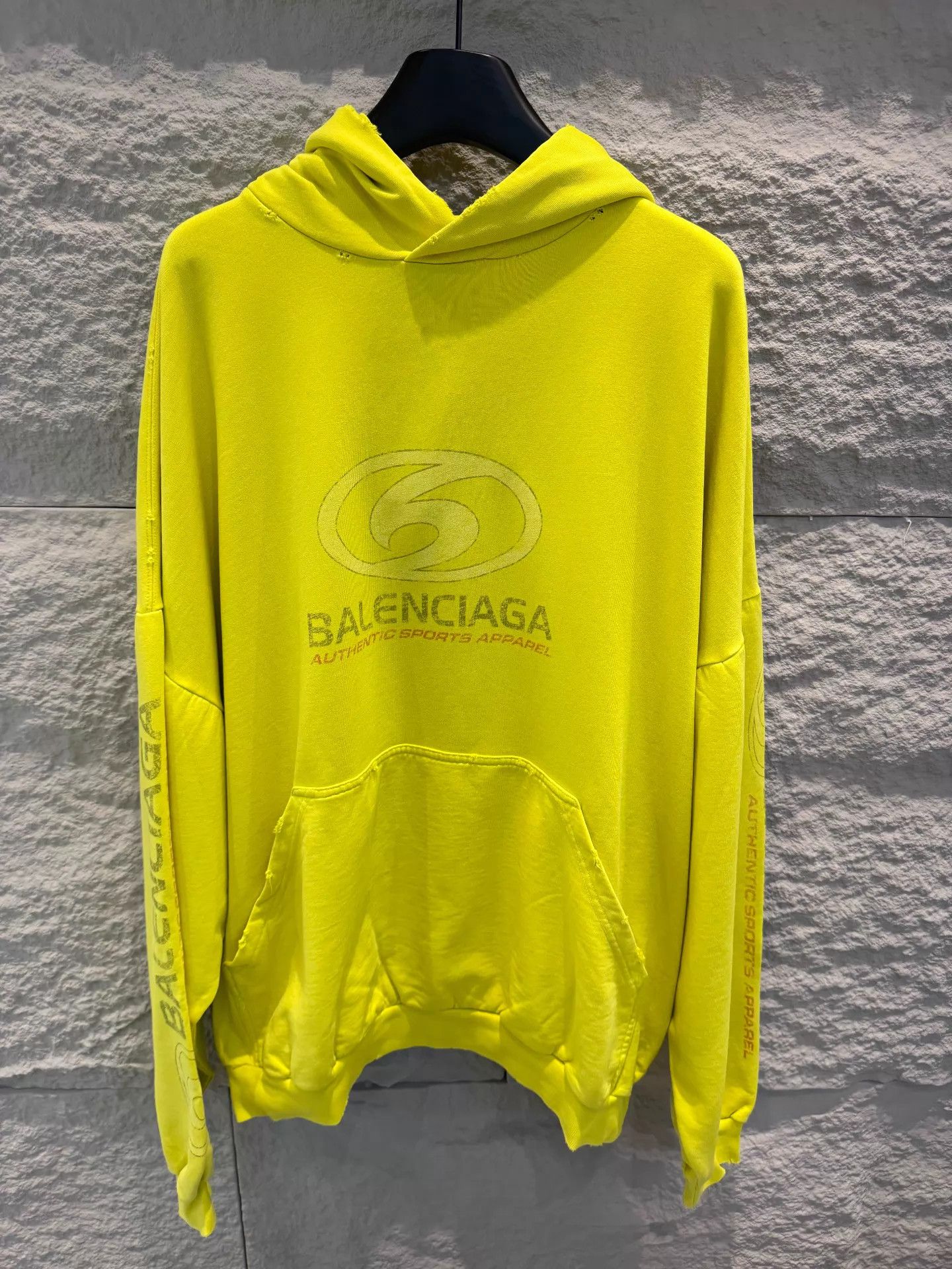 Balenciaga BALENCIAGA 24SS Neon Yellow Oversized Hoodie Unisex 2 Size US M / EU 48-50 / 2 - 1 Thumbnail