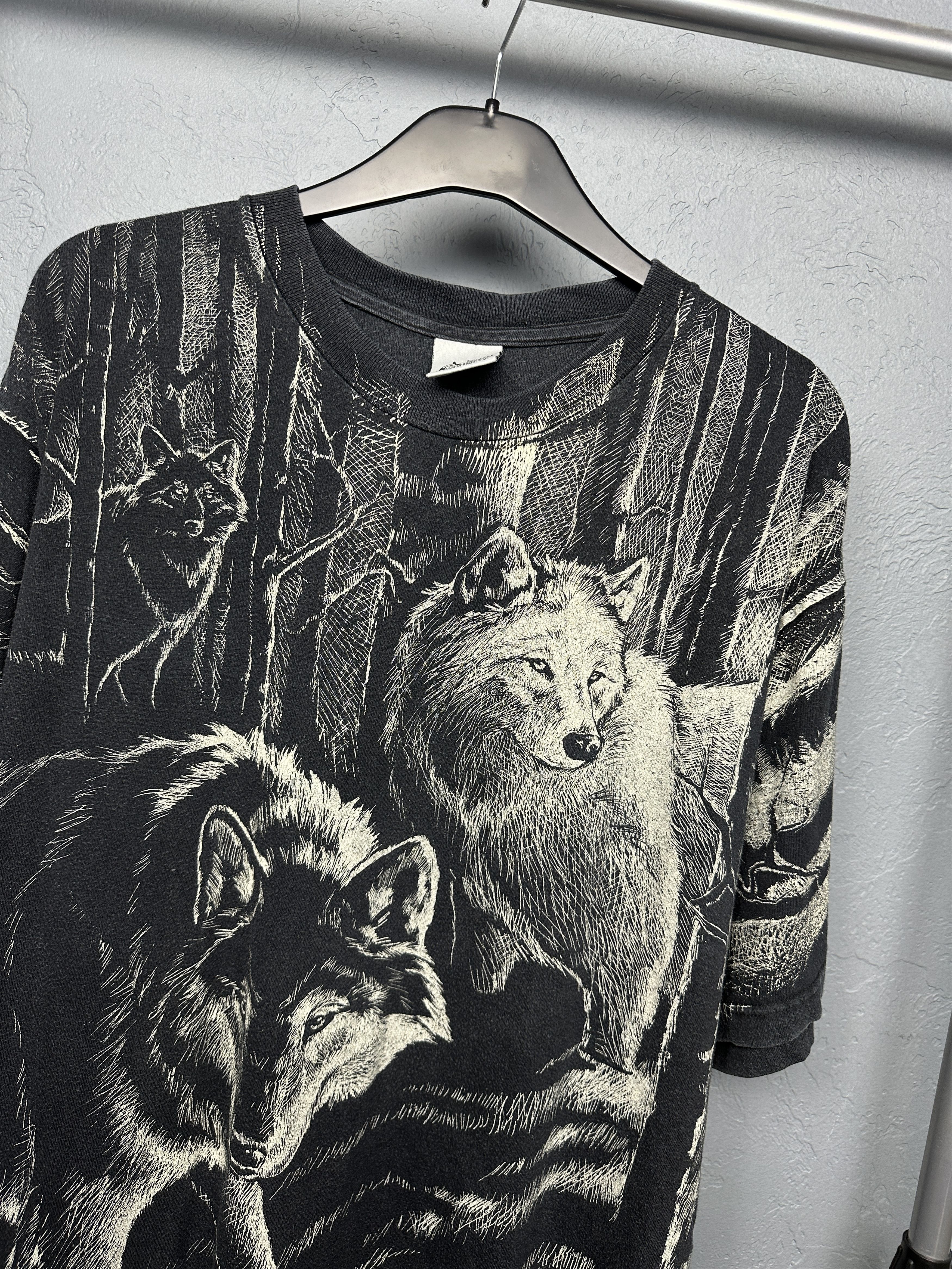 Vintage Wolf All Over Print 90s Vintage Mens T-Shirt Size US XXL / EU 58 / 5 - 2 Thumbnail
