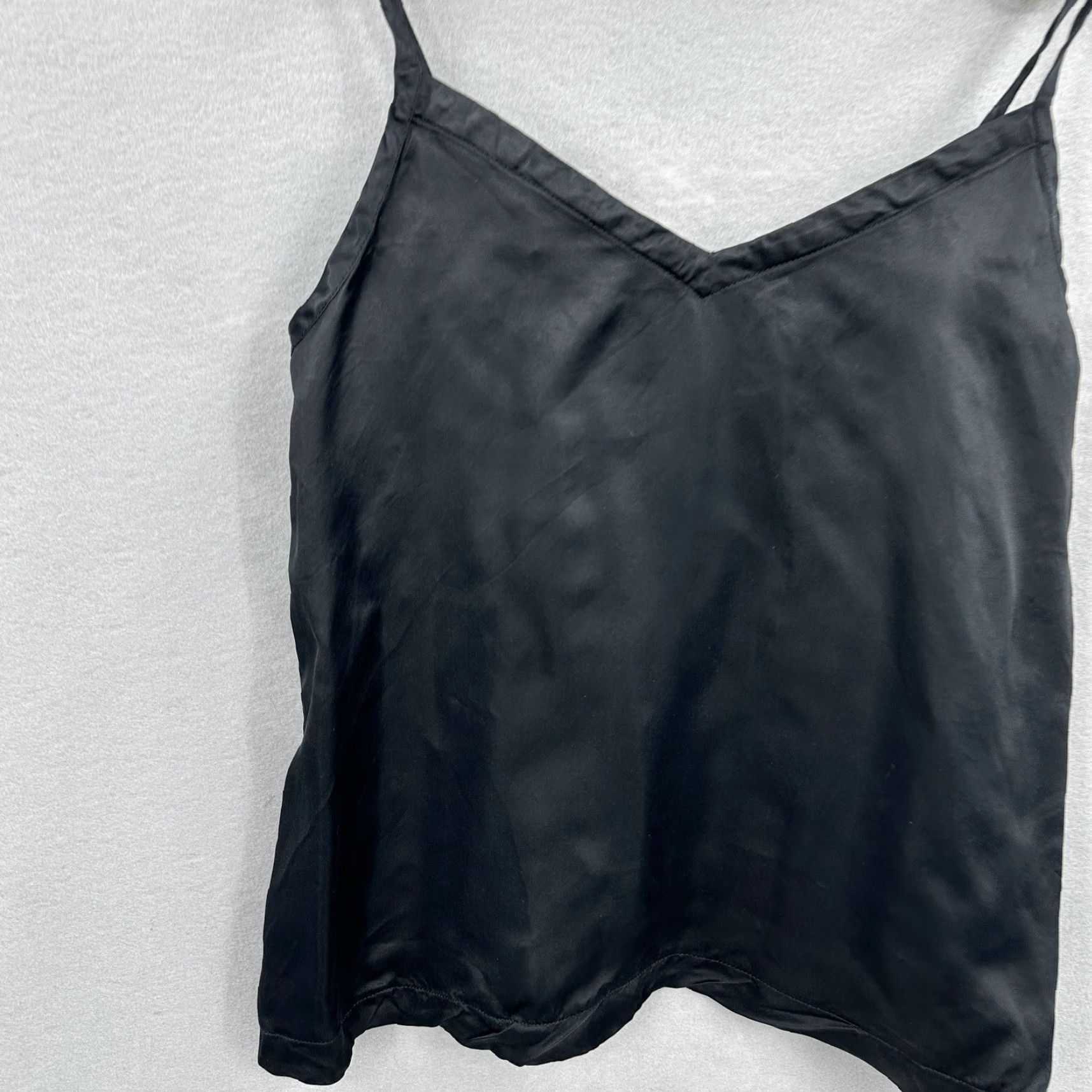 Athleta Athleta Tank Top Cami Womens Small Black Satin V-Neck Calm Cool Quiet Luxury Size S / US 4 / IT 40 - 3 Thumbnail