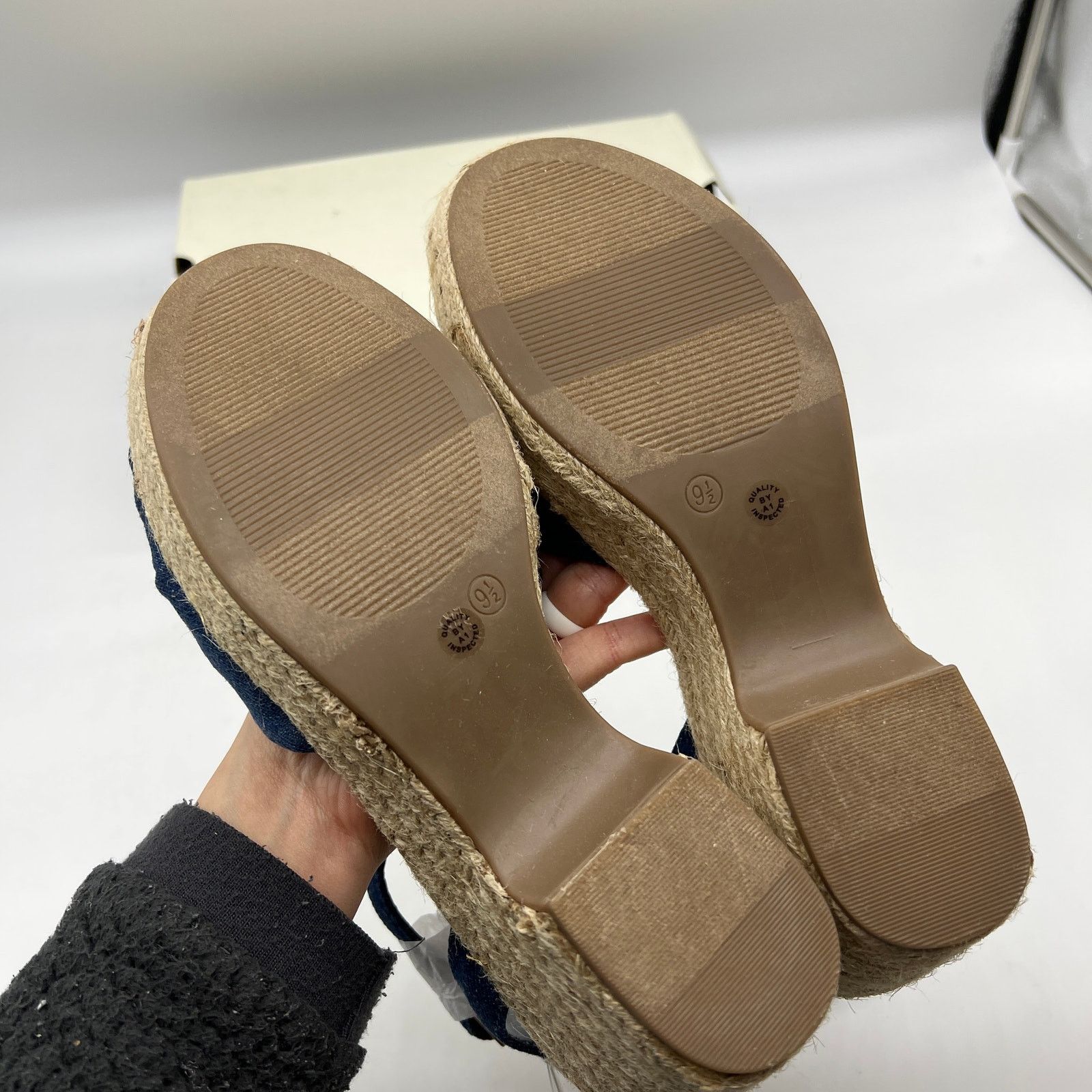 Other a.n.a Womens Dukes Heeled Sandals Denim Blue Size 9.5M Size US 9.5 / IT 39.5 - 5 Thumbnail