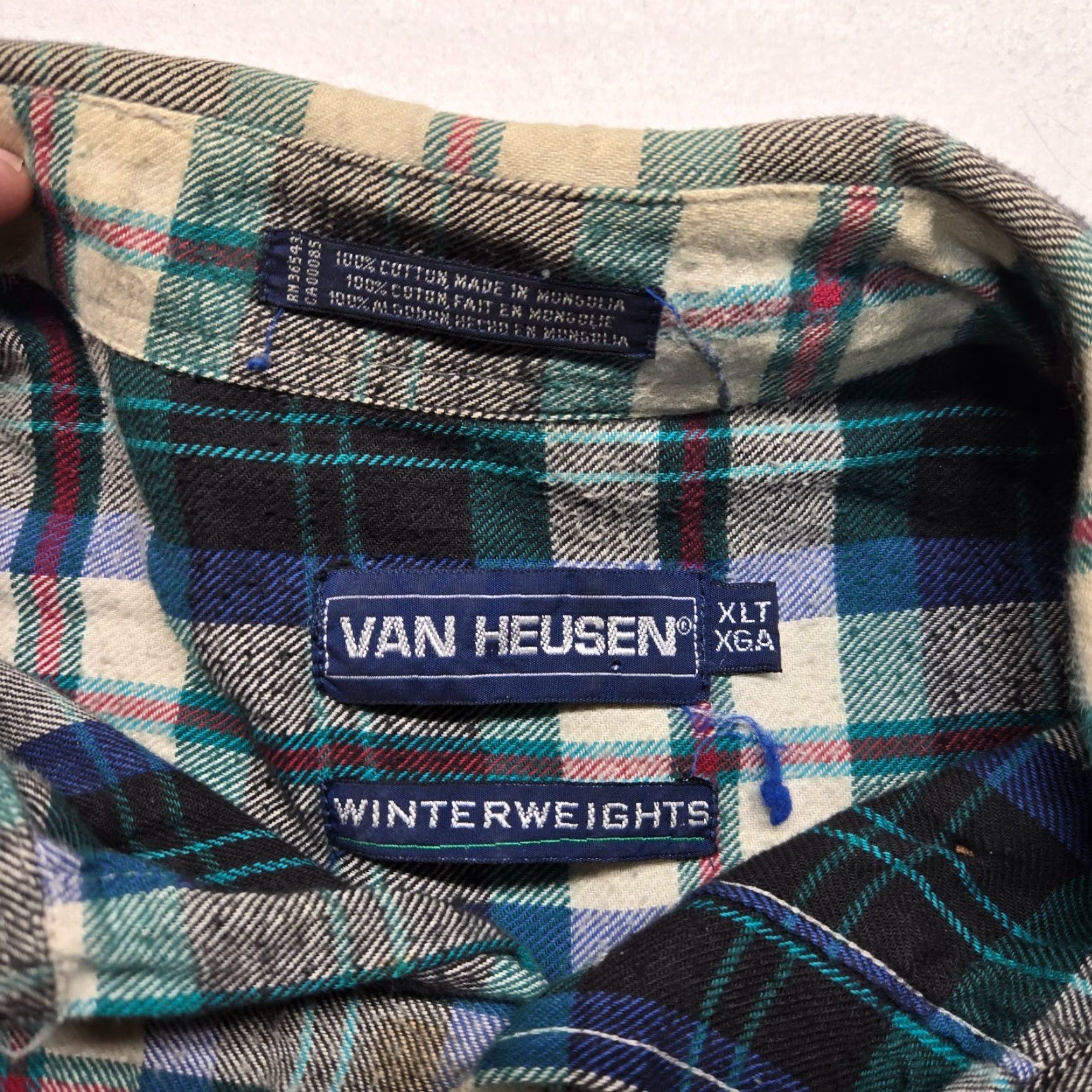 Van Heusen VINTAGE Van Heusen Flannel Plaid Button-Up Shirt Adult Men's XLT Blue Big & Tall Size US XL / EU 56 / 4 - 3 Thumbnail