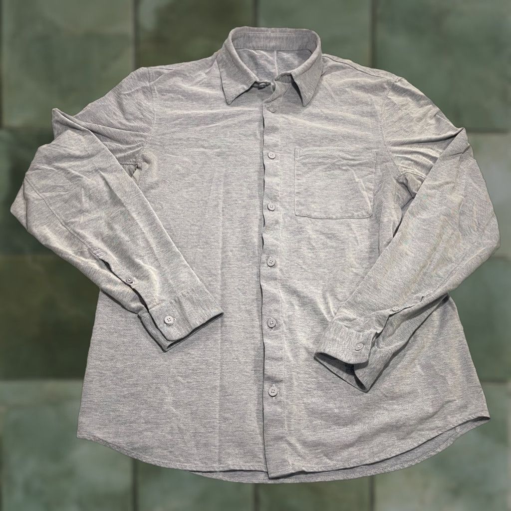 Lululemon Lululemon Commission Shirt Mens M Blue Zip Pocket Button-Up Long Sleeve Collared Solid Polyester Microfiber Preppy Casual Workwear Travel Size US M / EU 48-50 / 2 - 1 Thumbnail