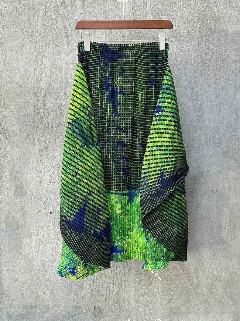 Issey Miyake Issey Miyake Jungle pleated skirt Size 25" / US 0 / IT 36 - 2 Thumbnail