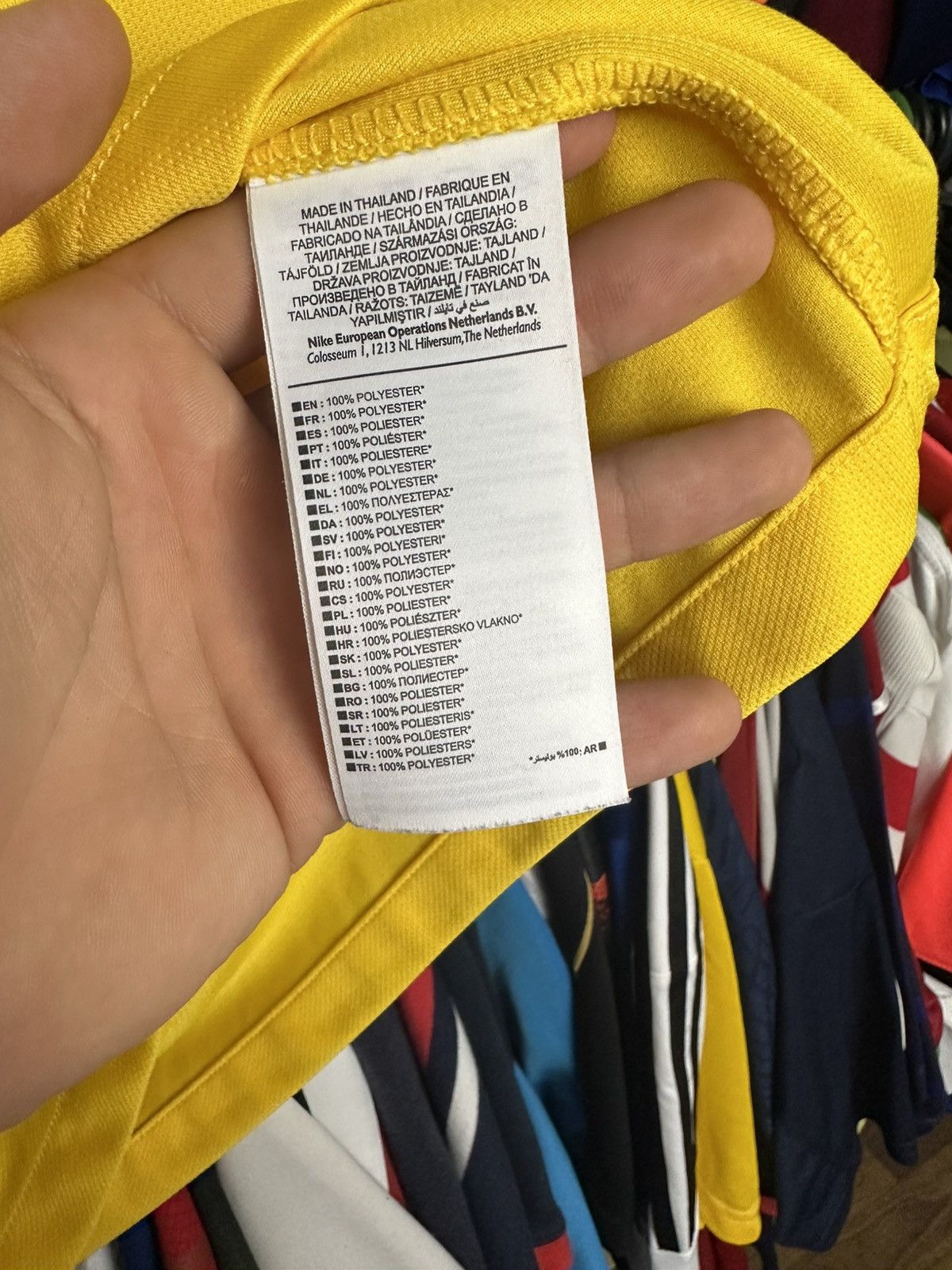 Nike NIKE BRASIL 2014 2015 HOME FOOTBALL SHIRT SOCCER JERSEY Size US S / EU 44-46 / 1 - 5 Thumbnail