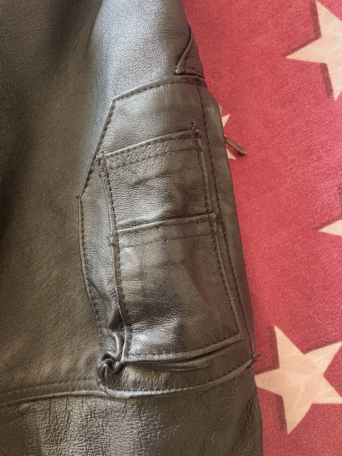 Genuine Leather Vintage real leather pilot bomber jacket Size US M / EU 48-50 / 2 - 4 Thumbnail