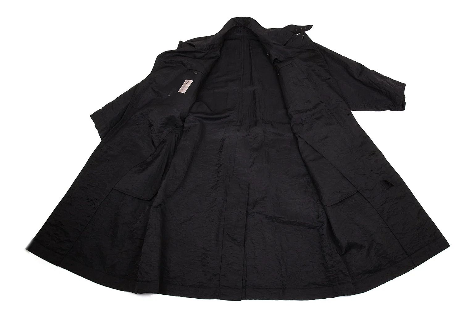 Issey Miyake Nylon Shirred Long Coat in Black, Size M Size US M / EU 48-50 / 2 - 15 Thumbnail
