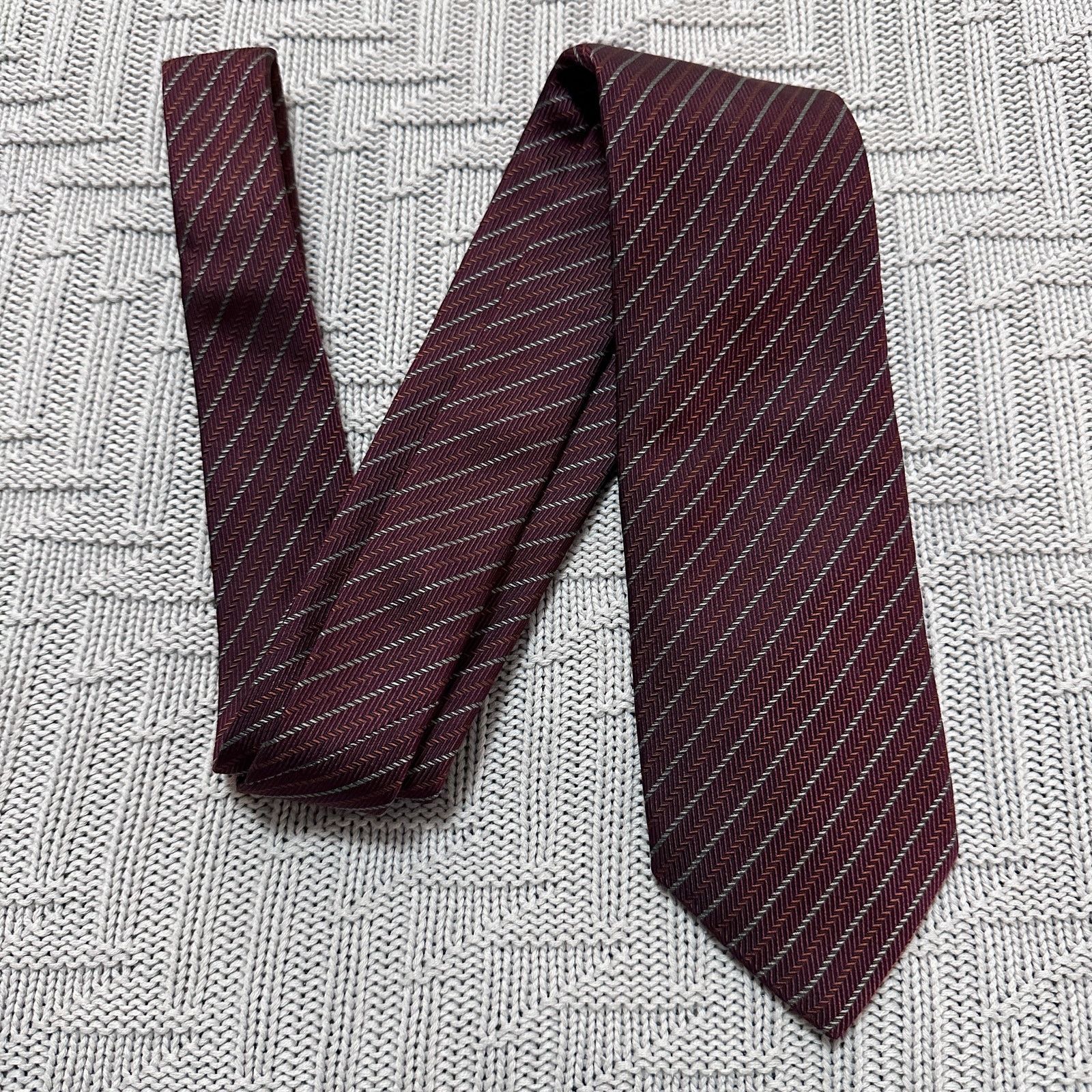 Vintage Vintage Daniel maroon striped Italian silk tie Size ONE SIZE - 1 Thumbnail