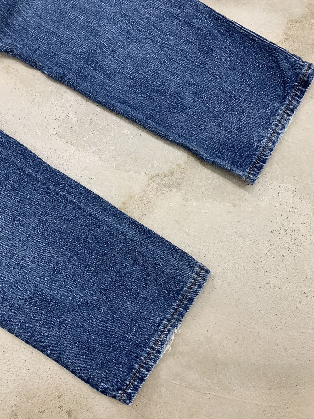Levis 502 Distressed Denim Pants (AE11)