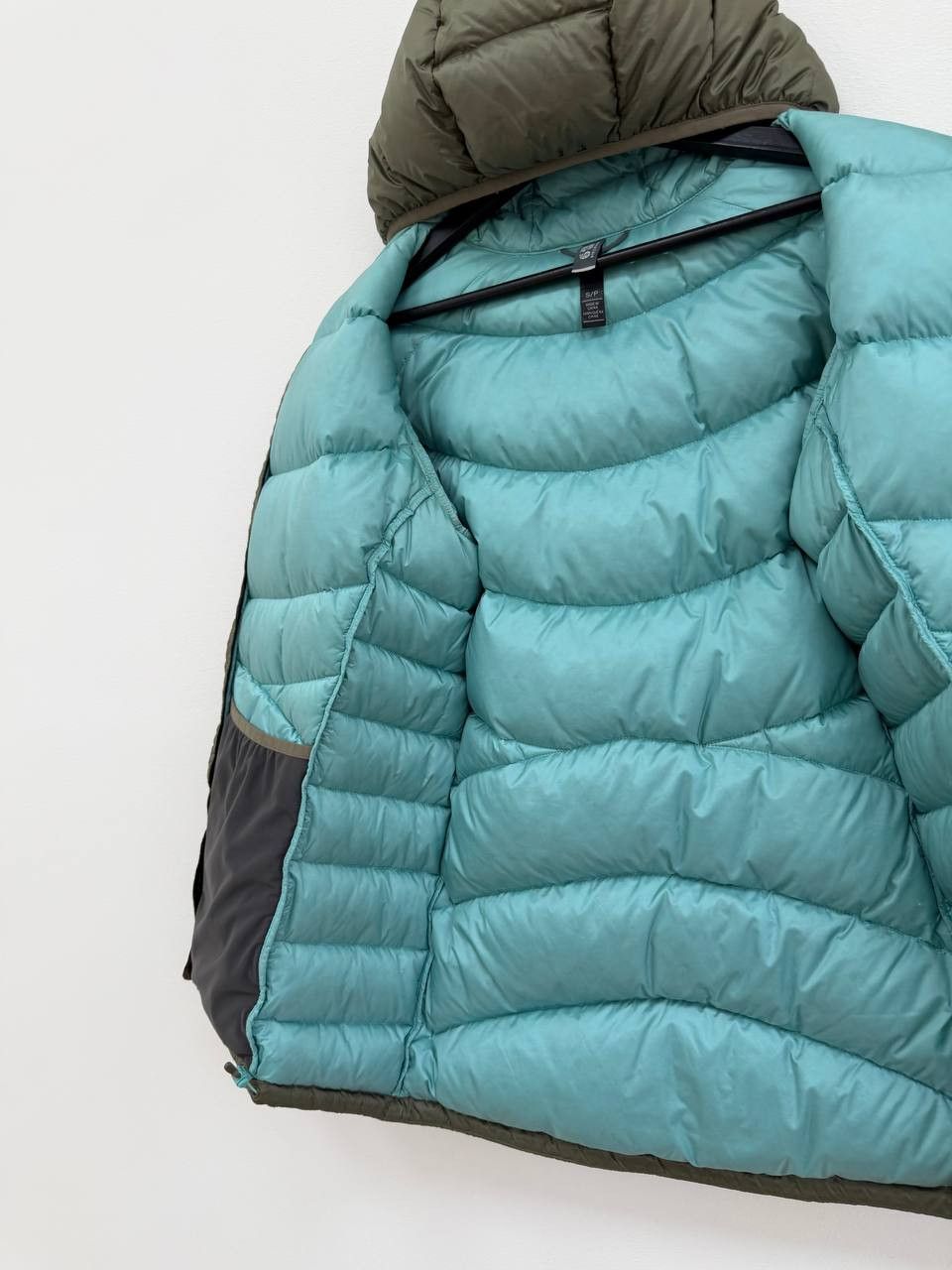 Mountain Hardwear Mountain Hardwear Outdoor Gorpcore Down Puffer Jacket Women Size US S / EU 44-46 / 1 - 15 Thumbnail