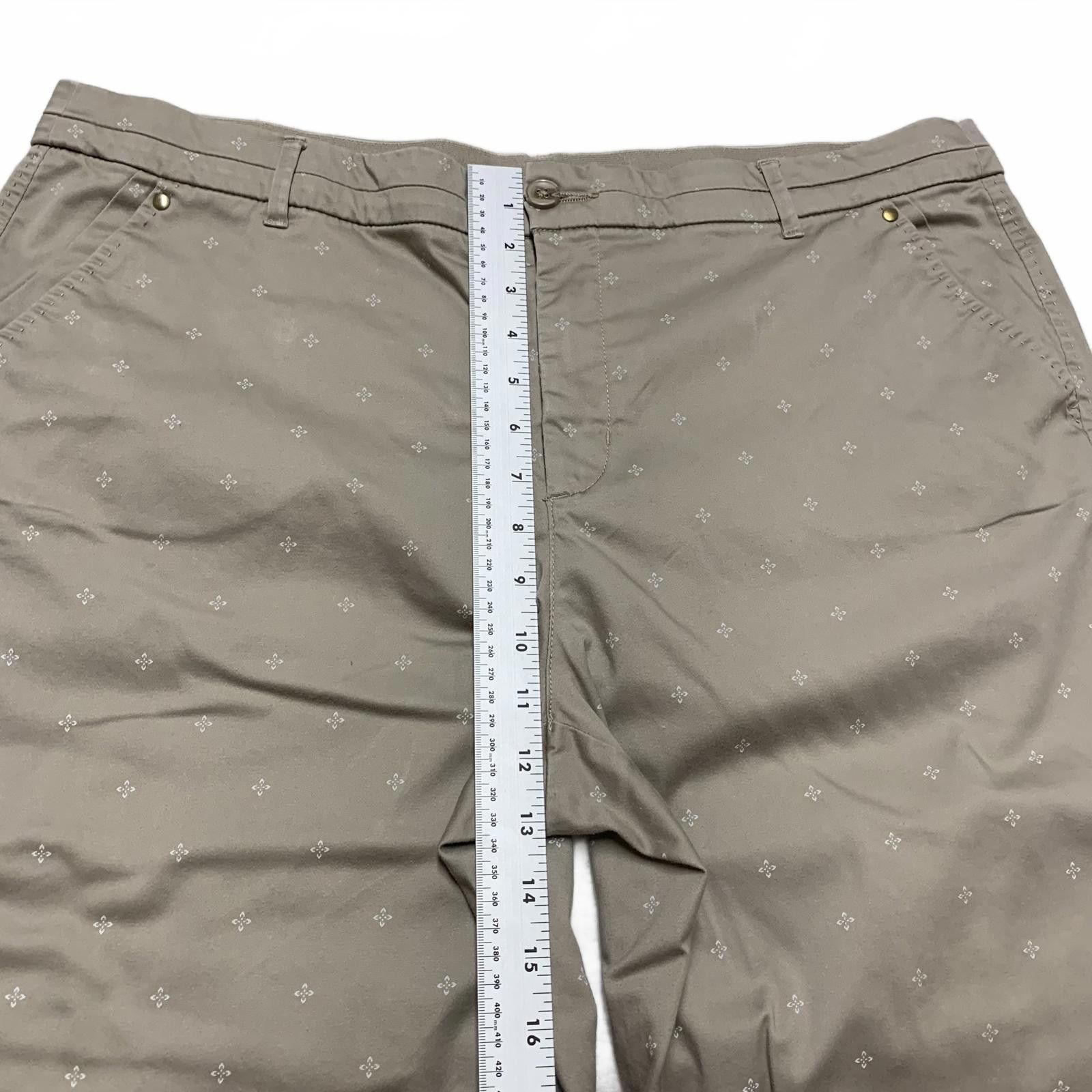 Other Khakis & Co. Women's Sz 18 Khaki Printed Cropped Pants Size 40" / US 18 - 5 Thumbnail