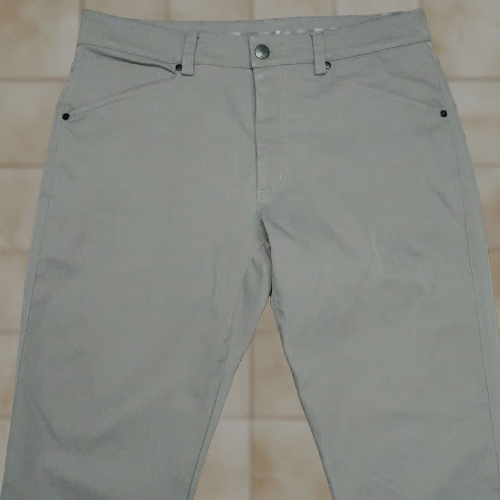 Vintage Myles Pants Mens Large Gray Performance 5 Pocket Technical Fabric Stretch 34x32 Pants Chino Athletic 5-Pocket Mens Size US 33 - 1 Thumbnail