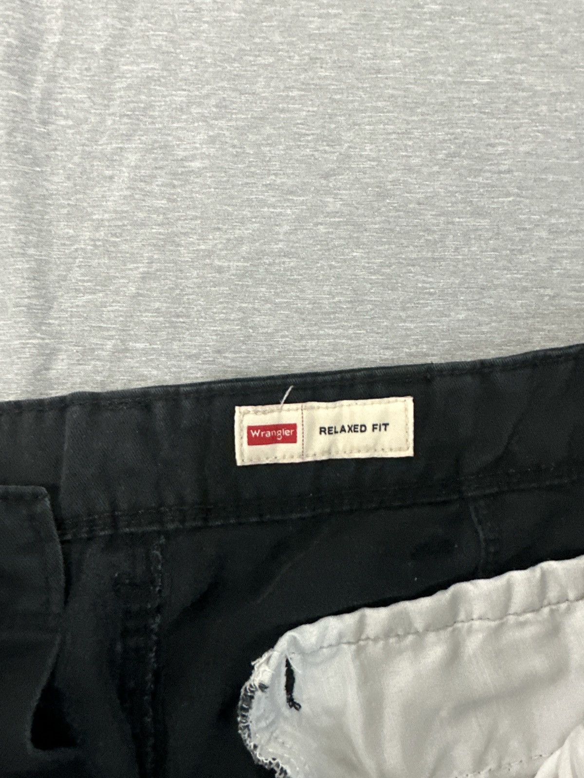 Wrangler Wrangler Black Cargos Size US 34 / EU 50 - 2 Thumbnail
