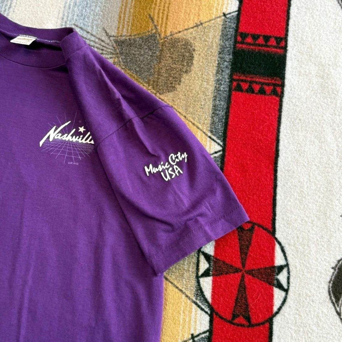 Vintage VINTAGE True Nashville Music City T-Shirt Size L Purple 70s 80s Made In USA Mens Shirts Men Regular Short Sleeve 1970s 1979s Sportswear Size US L / EU 52-54 / 3 - 5 Thumbnail