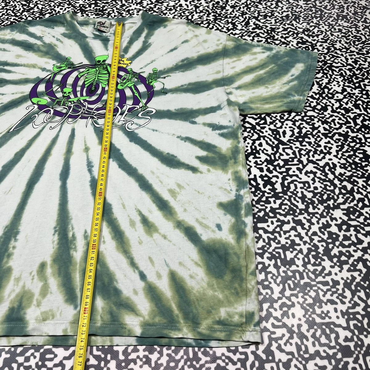 Band Tees Vintage Y2K The Murlocs Loopholes Tie Dye Band Rock T-shirt Size US XL / EU 56 / 4 - 12 Thumbnail