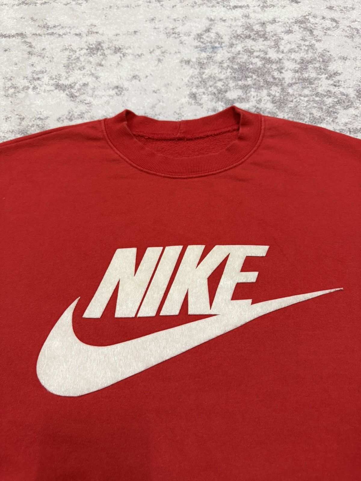 Nike Vintage Nike Swoosh Velvet Logo Baggy Sweatshirt Size US XL / EU 56 / 4 - 7 Thumbnail