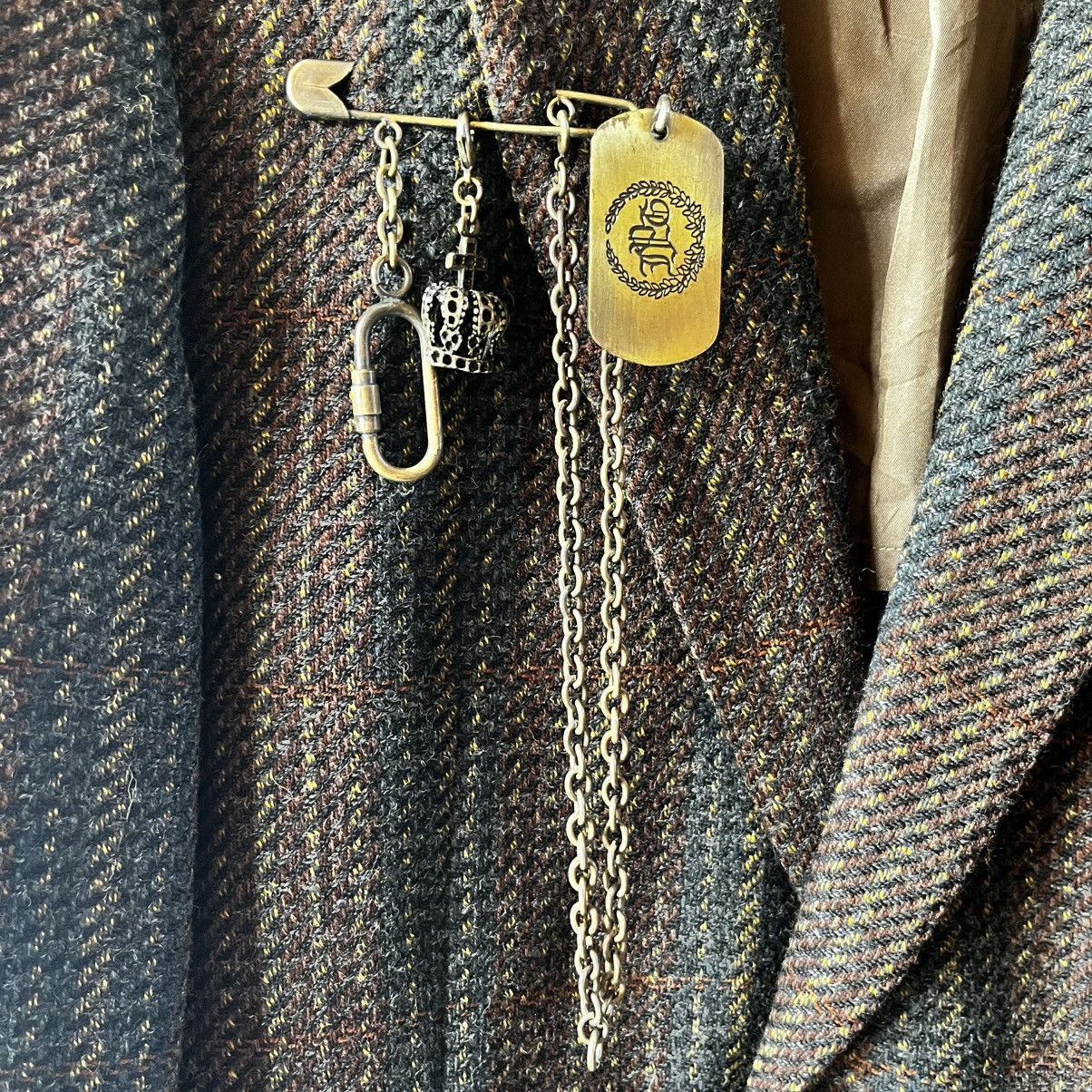Jean Paul Gaultier Vintage JEAN PAUL GAULTIER Multi Charm Rustic Pin Brooch Size ONE SIZE - 5 Thumbnail