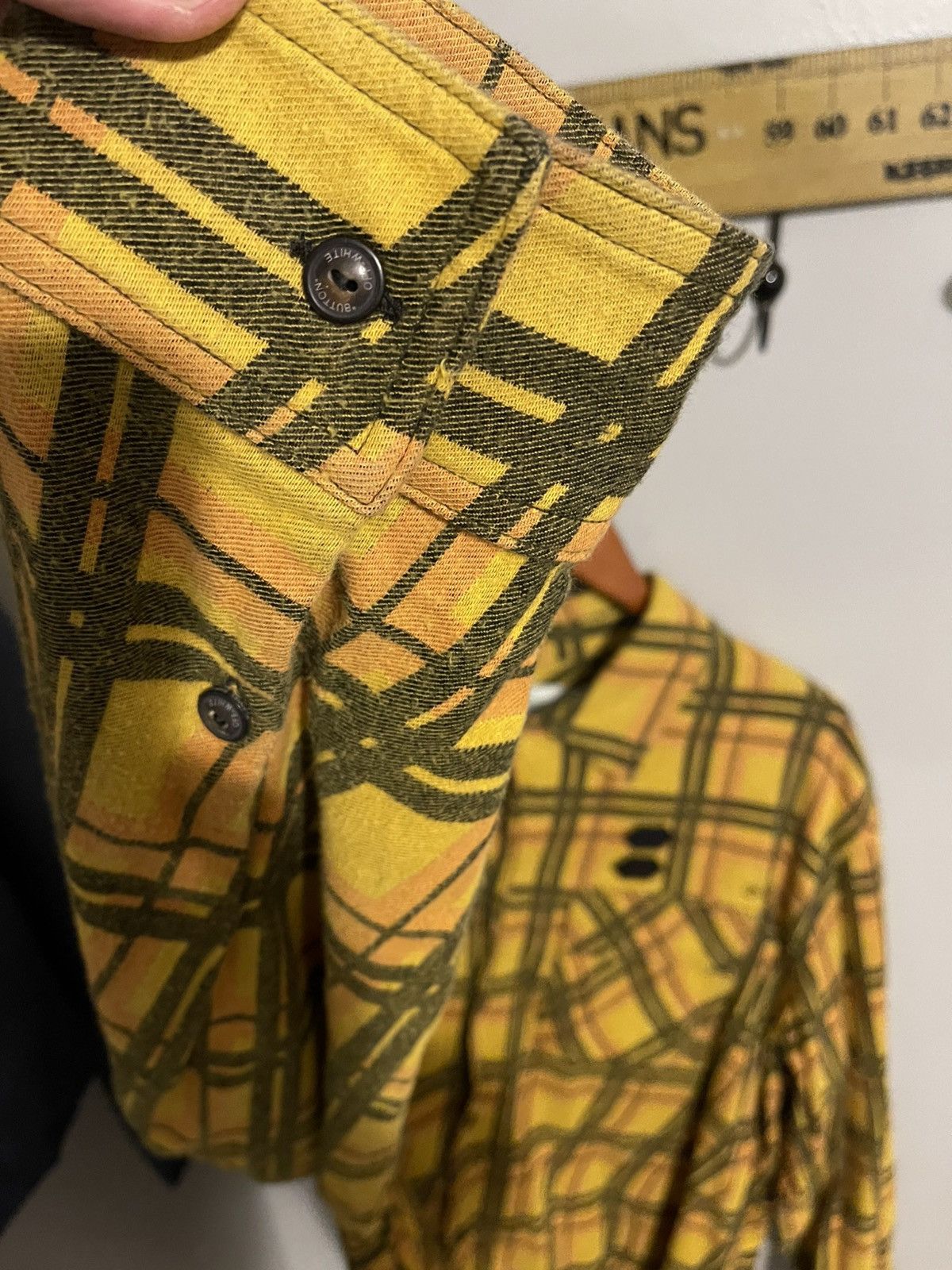 Off-White × Virgil Abloh OFF-WHITE C/O VIRGIL ABLOH YELLOW OVERSIZED FLANNEL SIZE L Size US L / EU 52-54 / 3 - 3 Thumbnail