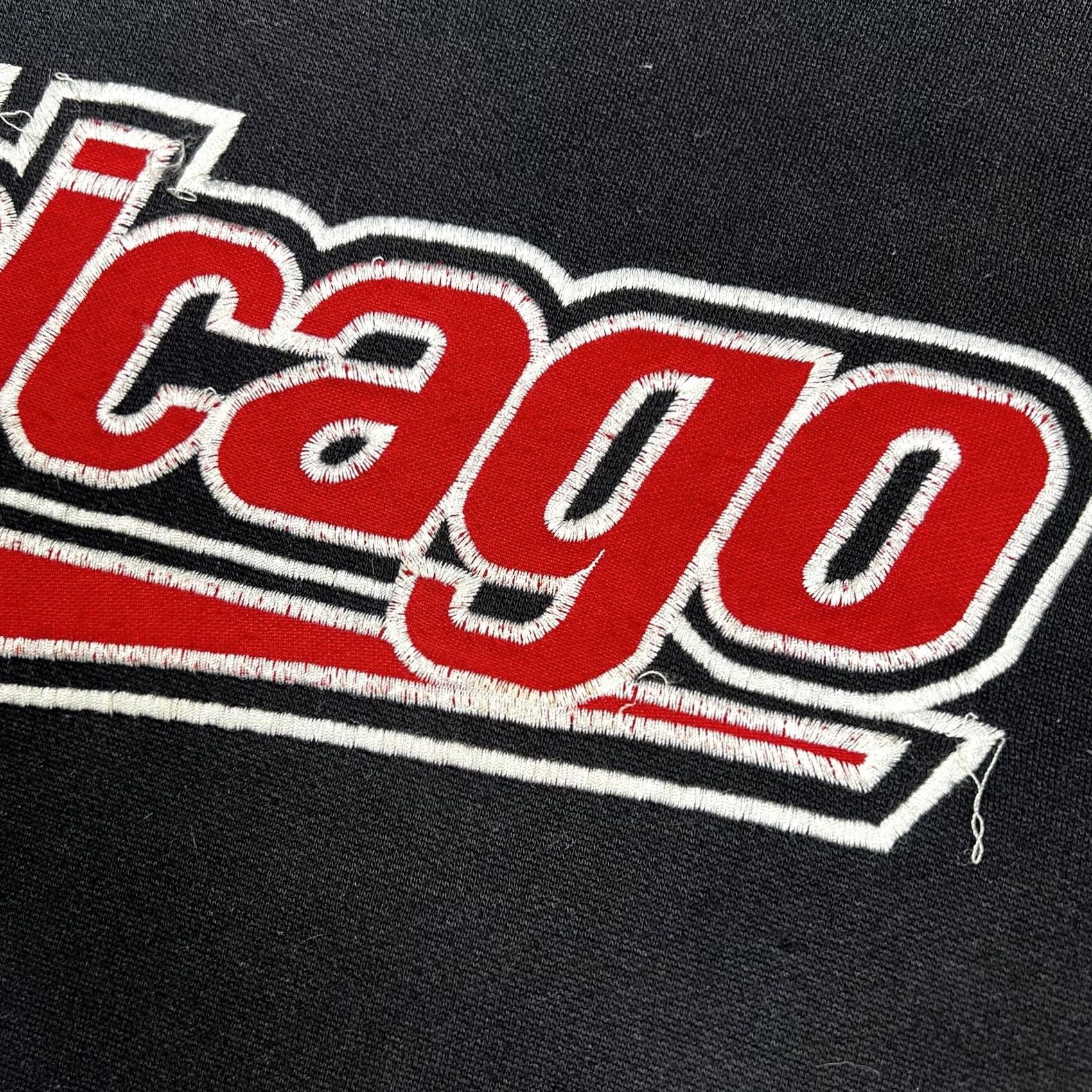 Vintage VINTAGE Chicago Embroidered Henley Neck Pullover Sweatshirt XL Black Mens Sweatshirt 90s 80s 80s 90s Embroidered Logo Made USA Size US L / EU 52-54 / 3 - 4 Thumbnail