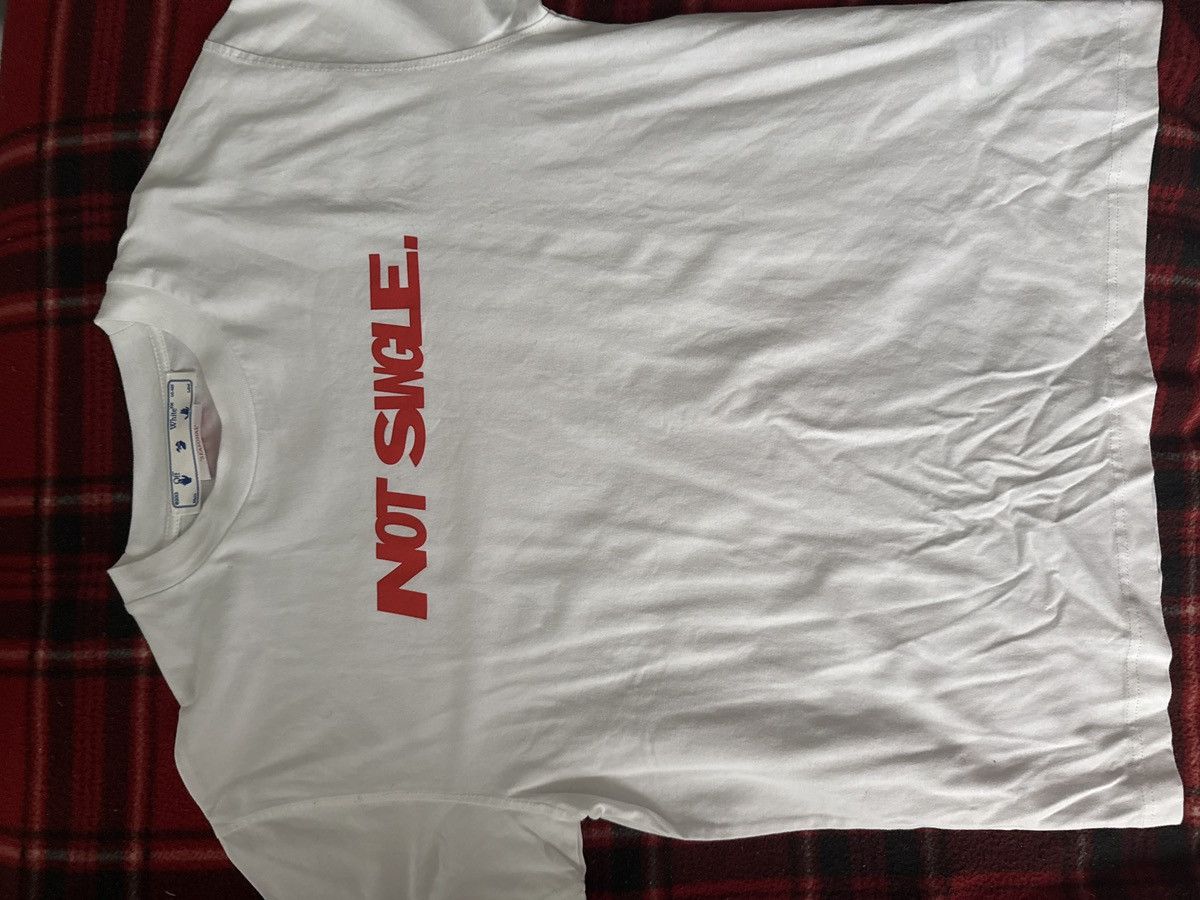 Off-White × Virgil Abloh Off-White Slogan “Not Single” Tee Shirt “Red” Size US S / EU 44-46 / 1 - 1 Thumbnail