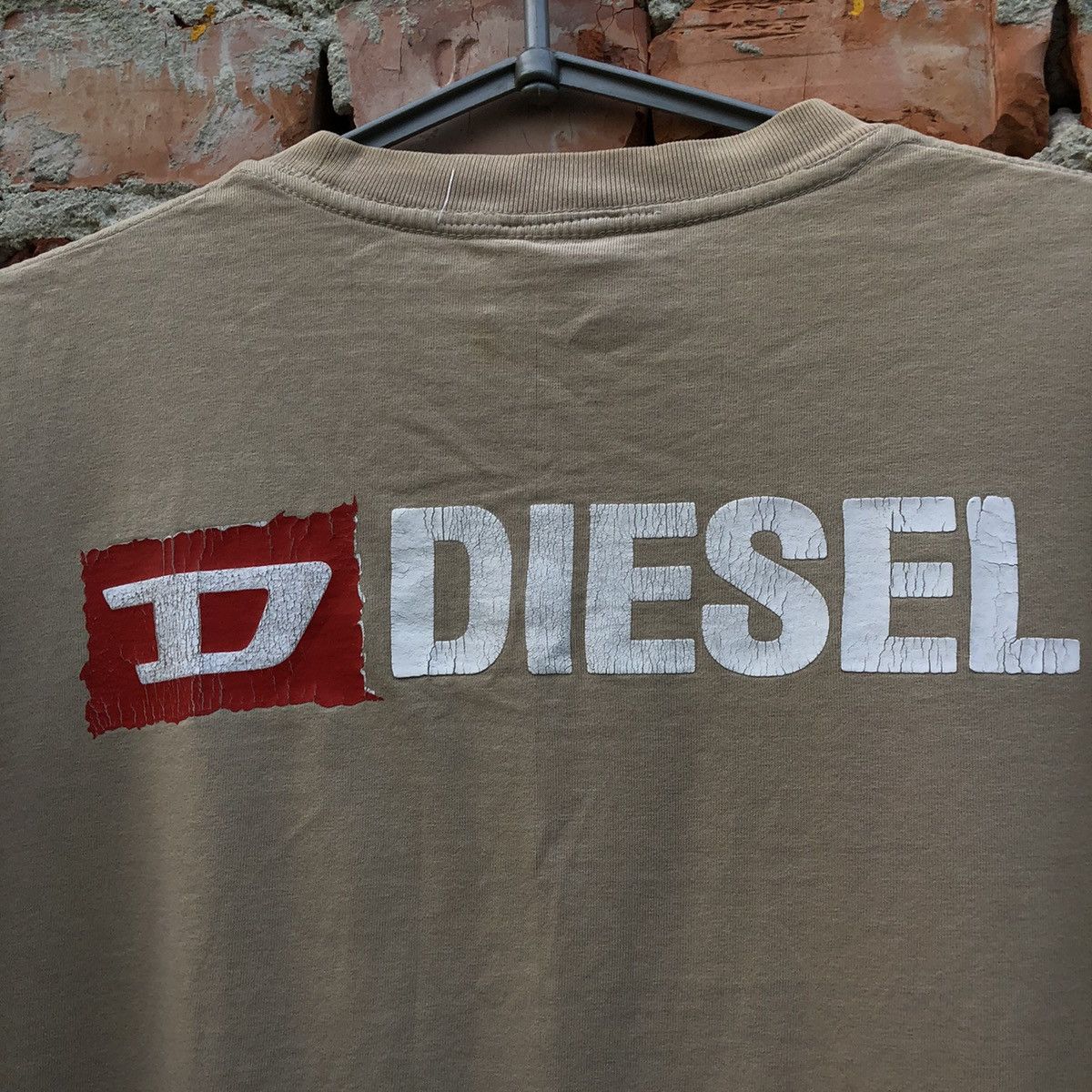 Diesel Rare Vintage Diesel Japanese Dragon T-Shirt Y2K Size US L / EU 52-54 / 3 - 8 Thumbnail