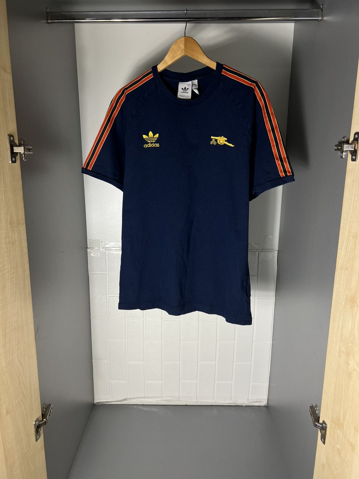 Adidas VINTAGE ADIDAS FC ARSENAL LONDON ENGLAND SOCCER JERSEY RETRO Size US XL / EU 56 / 4 - 13 Thumbnail