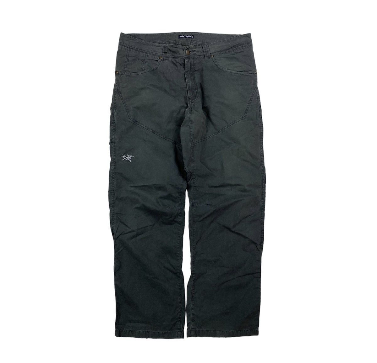 パンツ archive 00s Arc'teryx cargo pants ARC'TERYX - vintage 00s ARC'TERYX GORE-TEX ナイロンパンツの