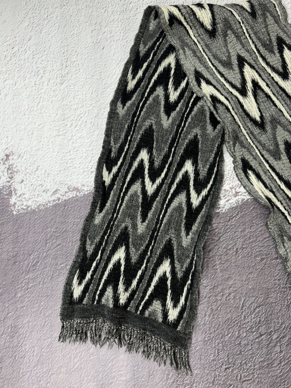 Vintage Vintage Pure Wool avant garde grey pattern scarf Size ONE SIZE - 3 Thumbnail
