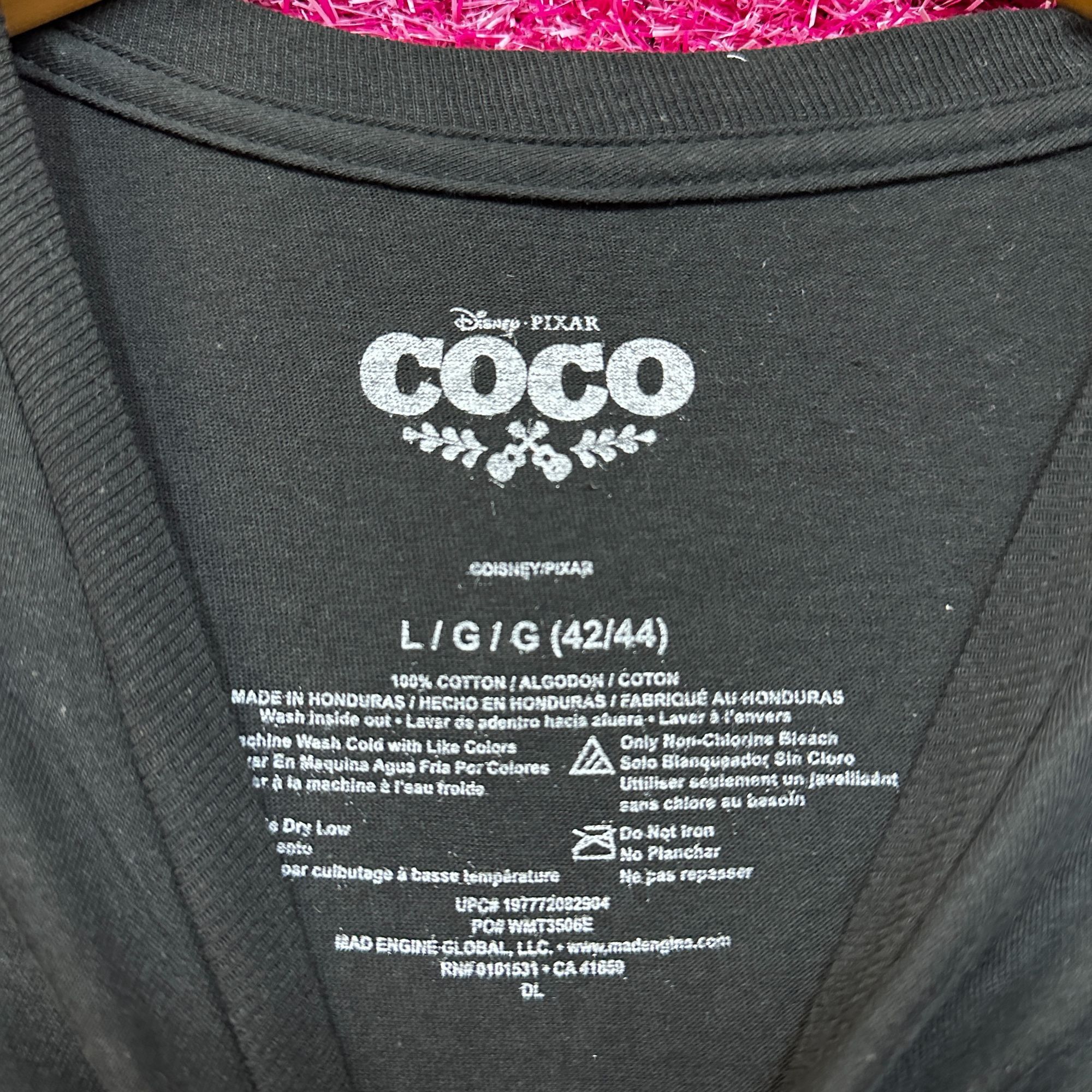 Disney Coco Remember Me Marigolds Disney Pixar Animated Movie Tee L Size US L / EU 52-54 / 3 - 4 Thumbnail
