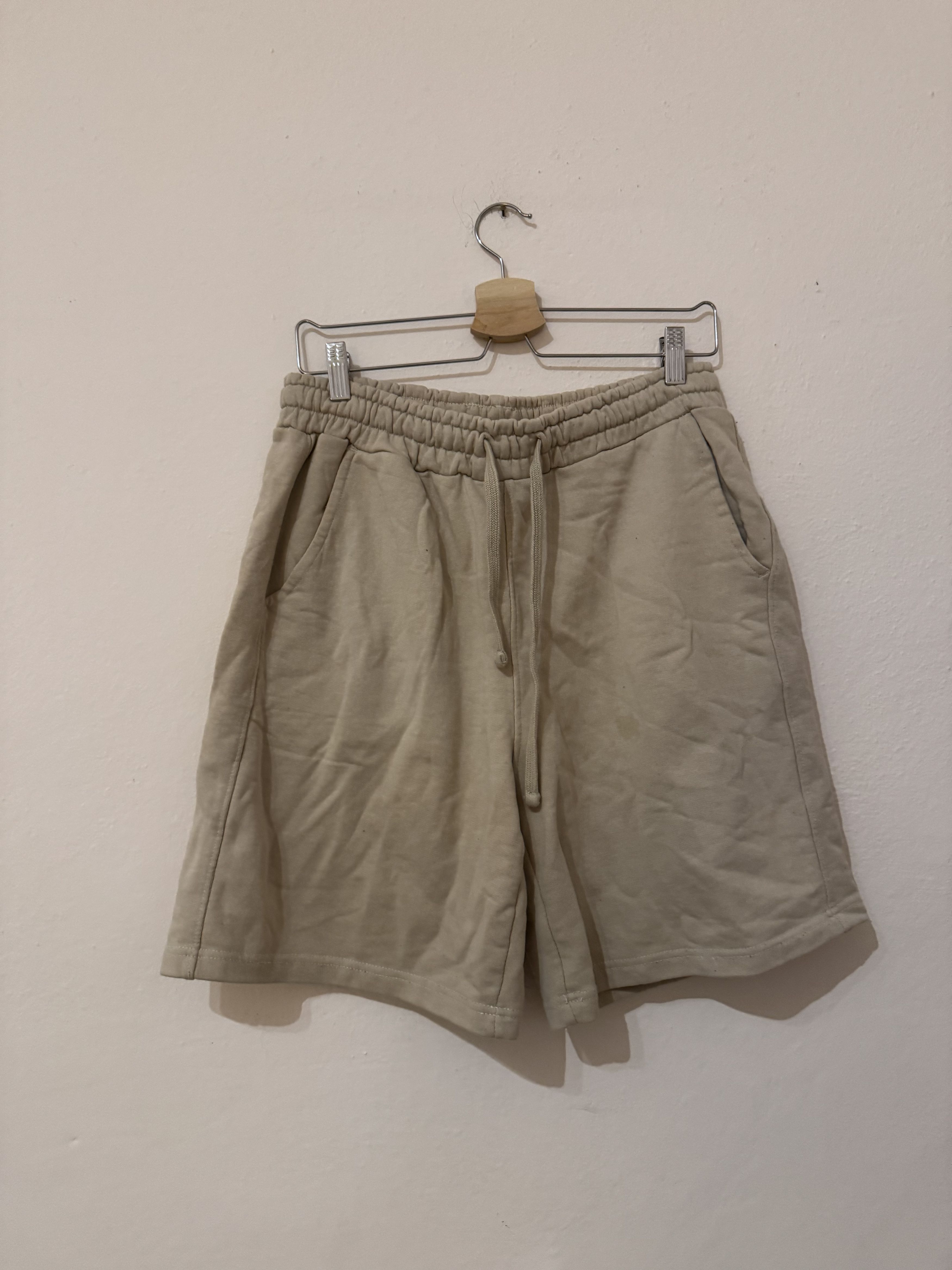 Pull & Bear Beige Pull & Bear Sweatpant Shorts Size US 32 / EU 48 - 1 Thumbnail