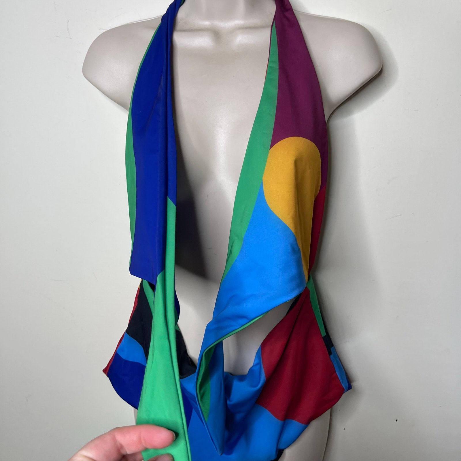 Mara Hoffman NWT MARA HOFFMAN Wisteria Maddy Cutout Halter One-Piece sz L Size L / US 10 / IT 46 - 9 Thumbnail