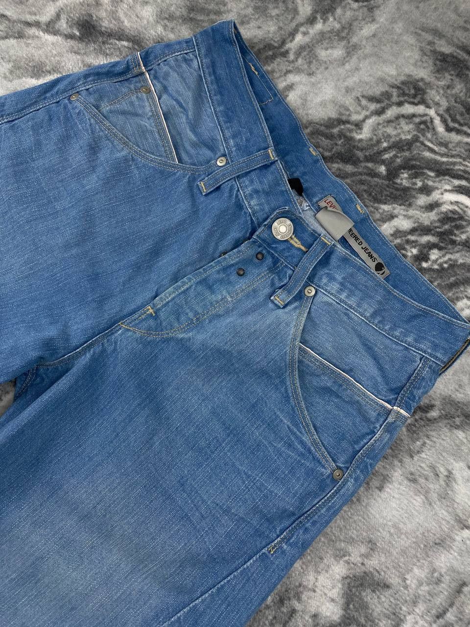 Levi's Vintage Levi’s Engineered Twisted Seams Cinch Denim Jeans Size US 29 - 7 Thumbnail