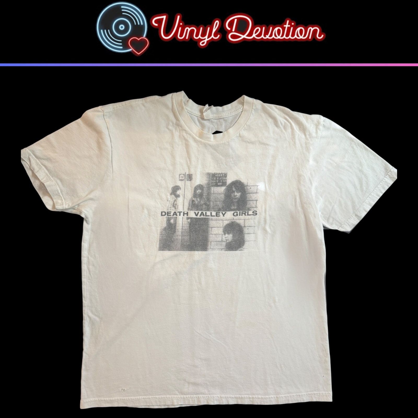 Other Death Valley Girls Band Mugshot White T-Shirt Size XL Size US XL / EU 56 / 4 - 1 Thumbnail