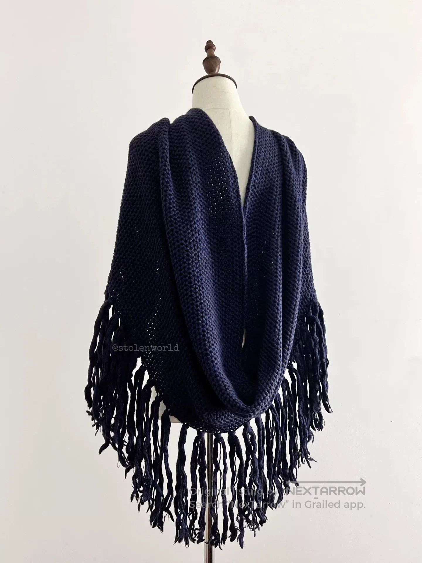 Y's soft wool fringed shawl in navy blue. Size ONE SIZE - 3 Thumbnail