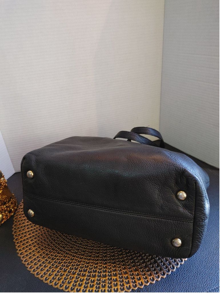 Michael Kors Michael Kors Jet Set Leather Shoulder Bag with Chain Handles Size ONE SIZE - 6 Thumbnail