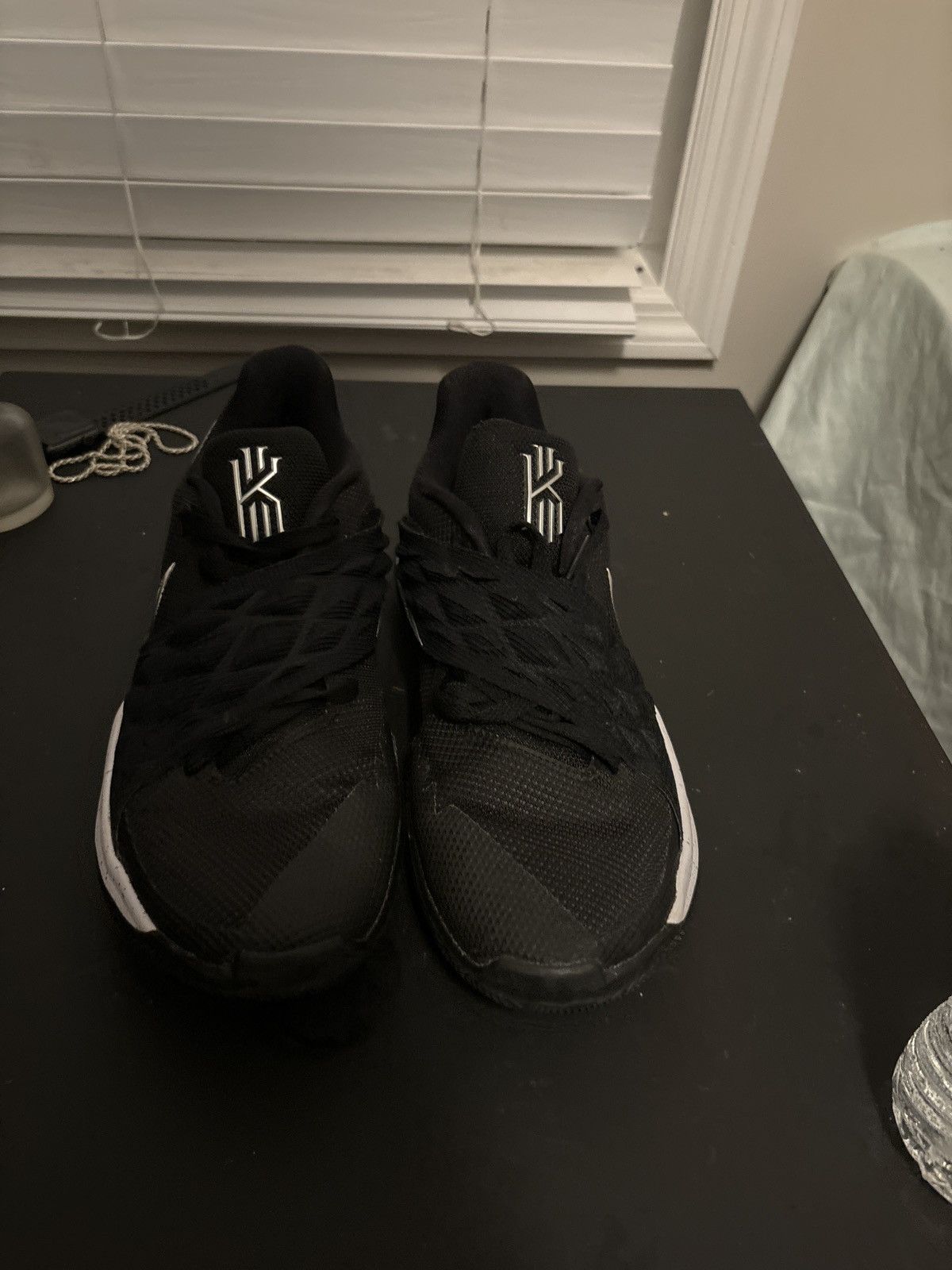 Nike Kyire 2 low Size US 9.5 / EU 42-43 - 4 Thumbnail