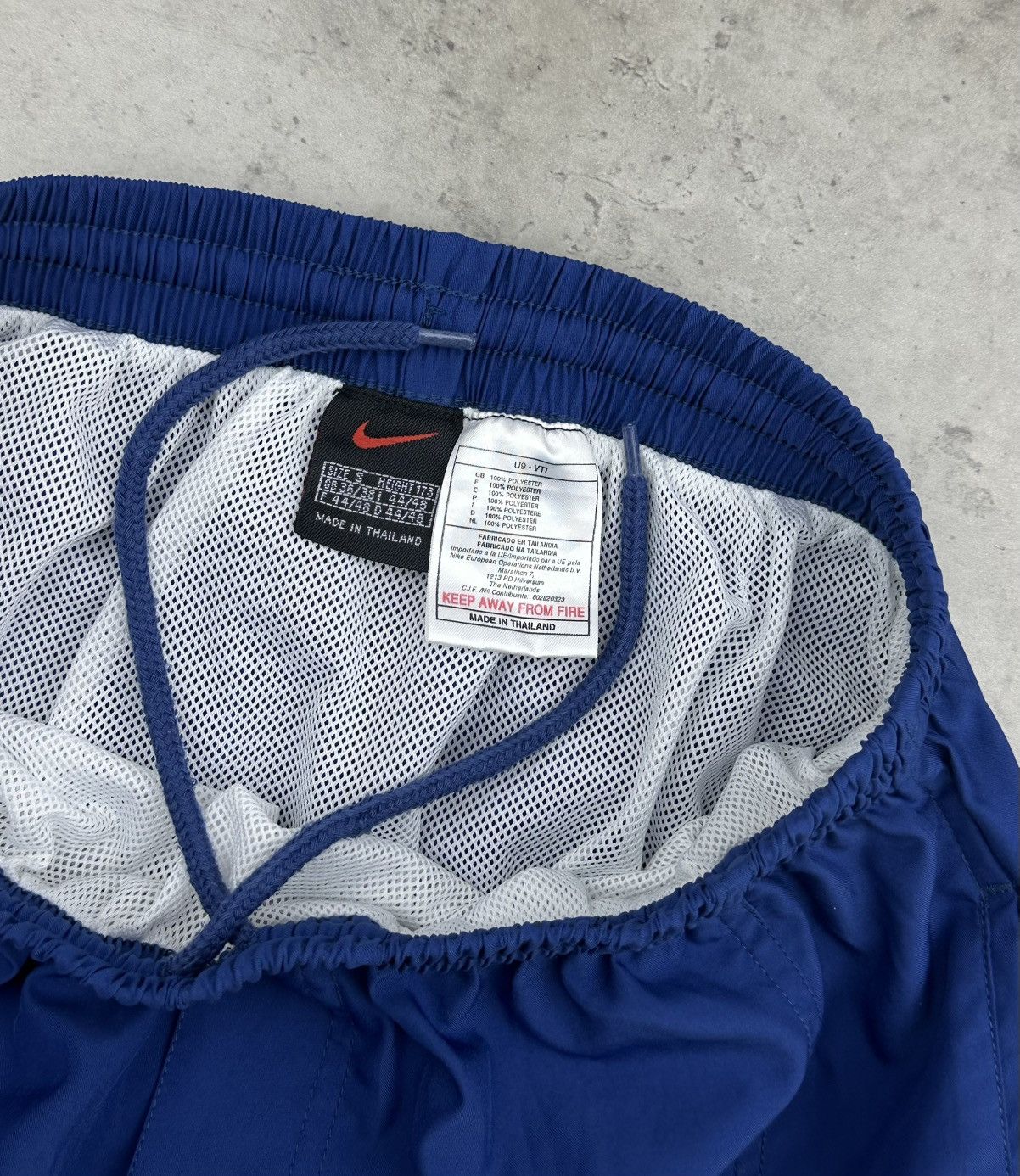 Nike Nike Vintage Swim Shorts Blue Mens Embroidered Yellow Swoosh Size US 32 / EU 48 - 5 Thumbnail