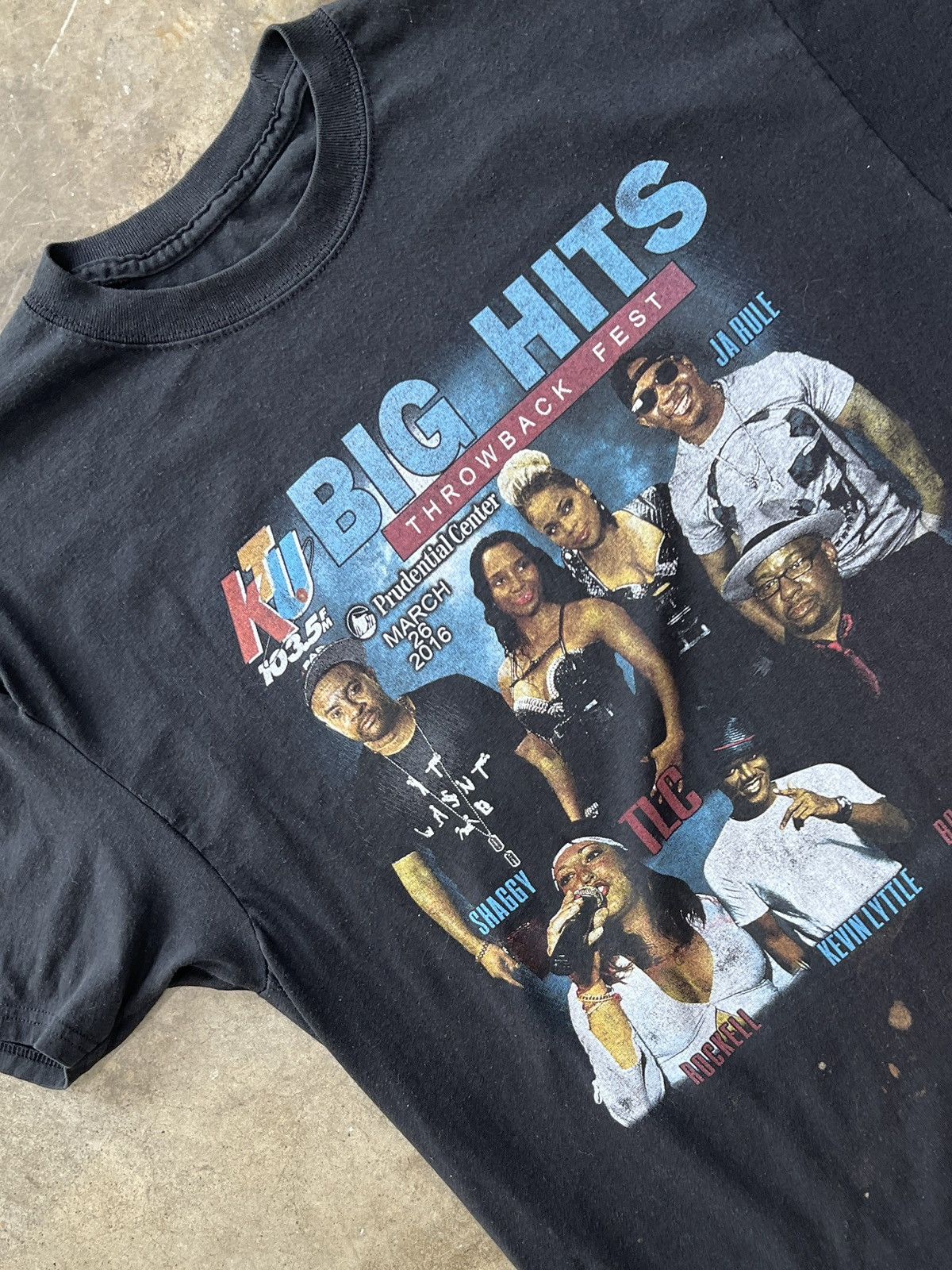 Rap Tees × Vintage Ja Rule Bobby Brown Throwback Music Festival Tee Medium Size US M / EU 48-50 / 2 - 1 Thumbnail