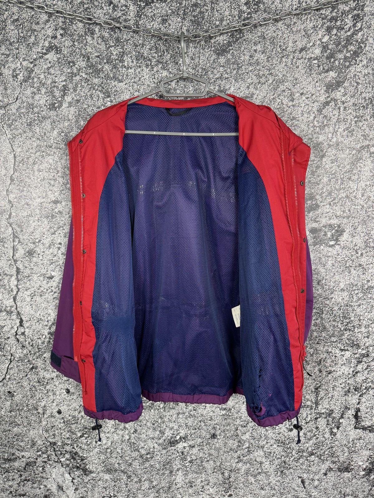 Berghaus Berghaus Aquafoil Vintage Jacket Windbreaker Purple Size M Size US M / EU 48-50 / 2 - 9 Thumbnail