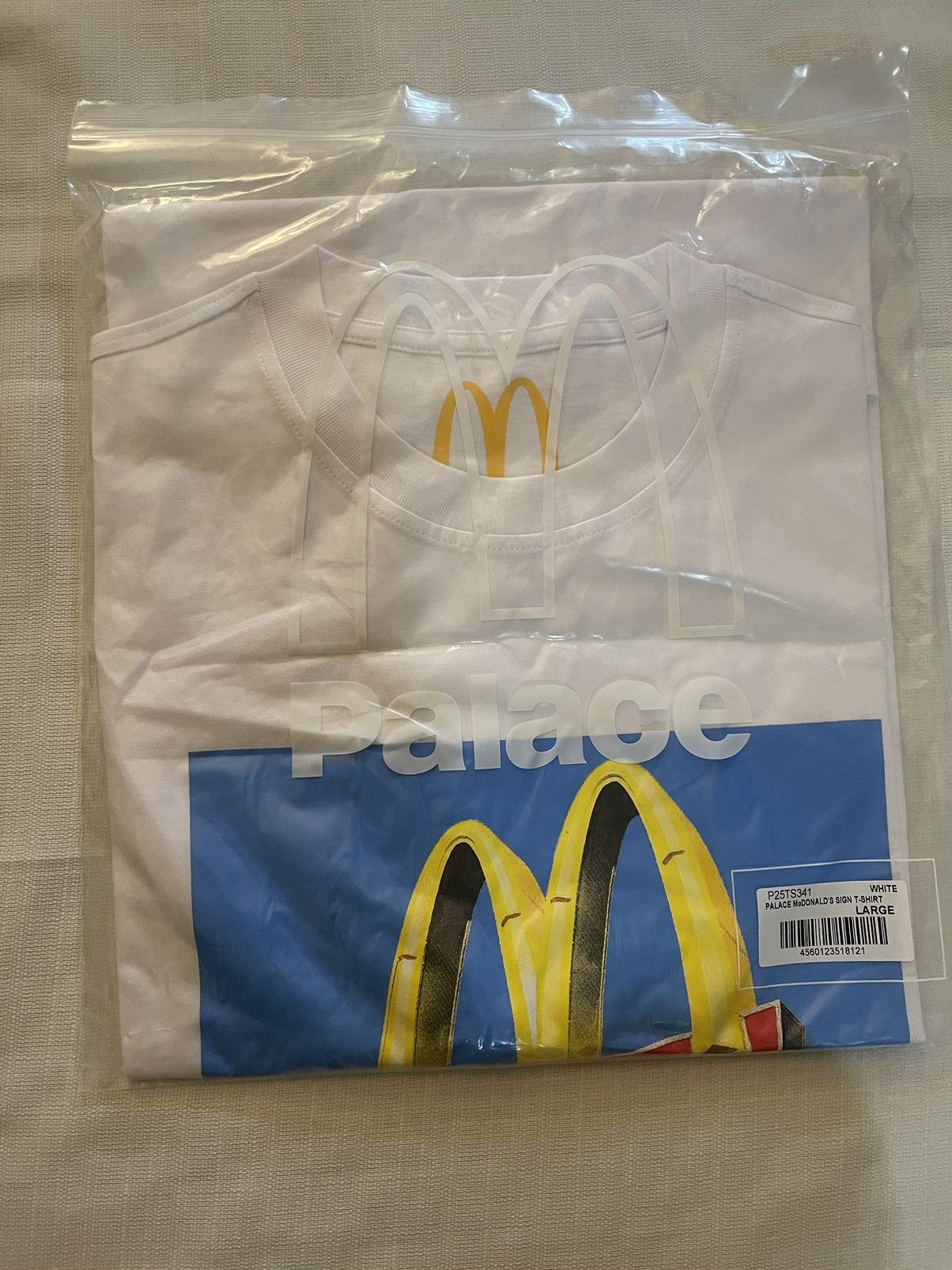 Palace Palace X McDonald’s Tee Size US L / EU 52-54 / 3 - 2 Thumbnail