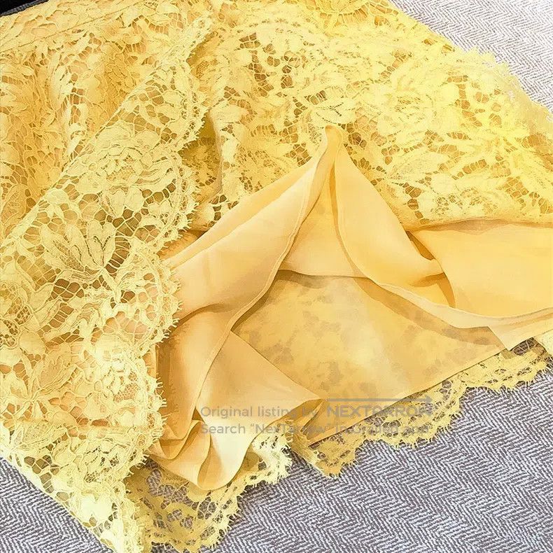 Valentino Valentino Yellow lace skirt Size S / US 4 / IT 40 - 6 Thumbnail