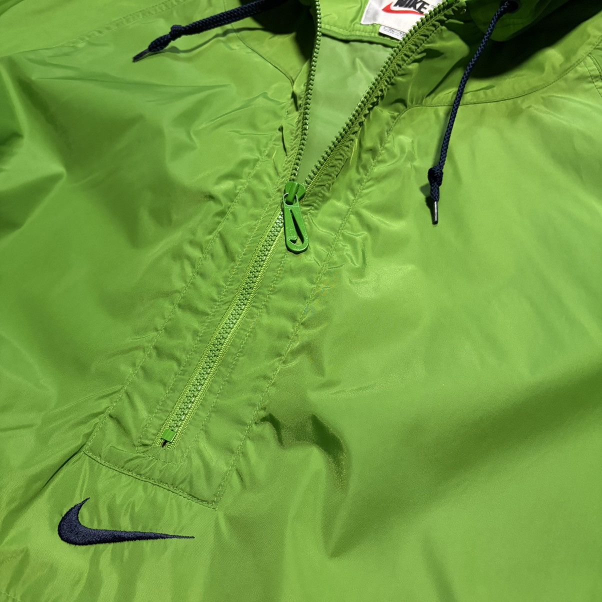 Nike Vintage Nike Track Jacket Windbreaker Pullover Center Swoosh Size US XL / EU 56 / 4 - 4 Thumbnail