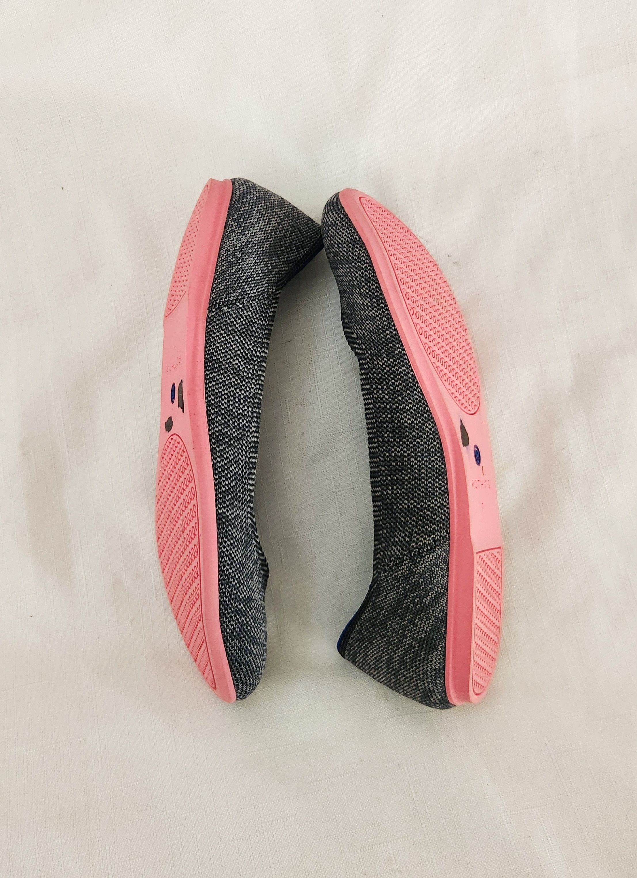 Designer ROTHY’S “THE FLAT” Charcoal Birdseye Knit Round Toe SlipOn 7 Size US 7 / IT 37 - 4 Thumbnail
