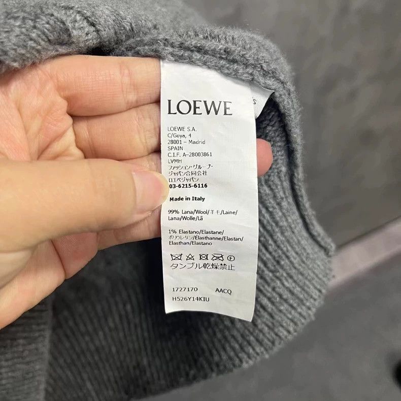 Loewe LOEWE Gray solid round neck long sleeve loose sweater Size XS / US 0-2 / IT 36-38 - 4 Thumbnail
